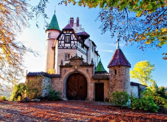 Schloss Uhenfels, Germany
